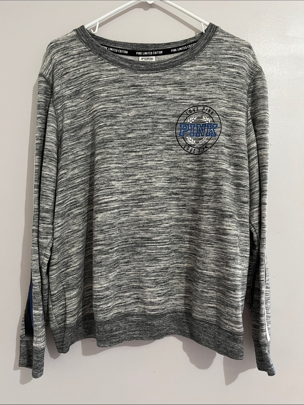 PINK Victoria's Secret L Gray Space-Dye Crewneck Blue Logo pullover sweatshirt
